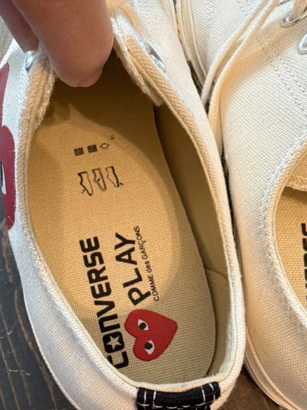 Comme des Garçons PLAY x Converse Chuck Taylor Low Egret Heart Sneakers Men’s 10